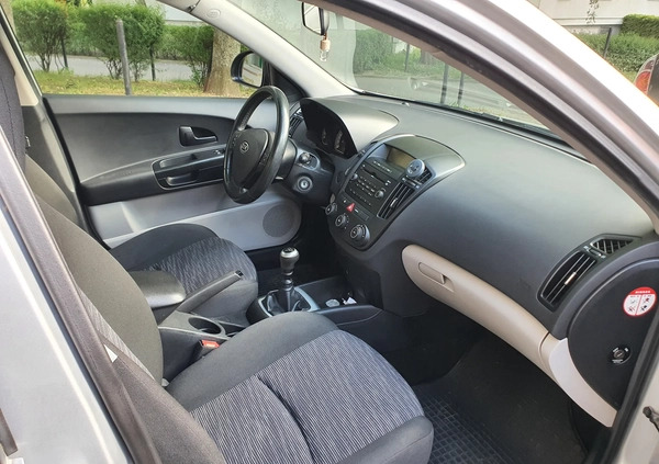 Kia Ceed cena 15500 przebieg: 158800, rok produkcji 2008 z Łódź małe 106